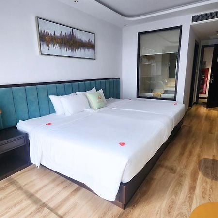 Cordial Grand Hotel Da Nang Beach - Infinity Rooftop Pool Dış mekan fotoğraf