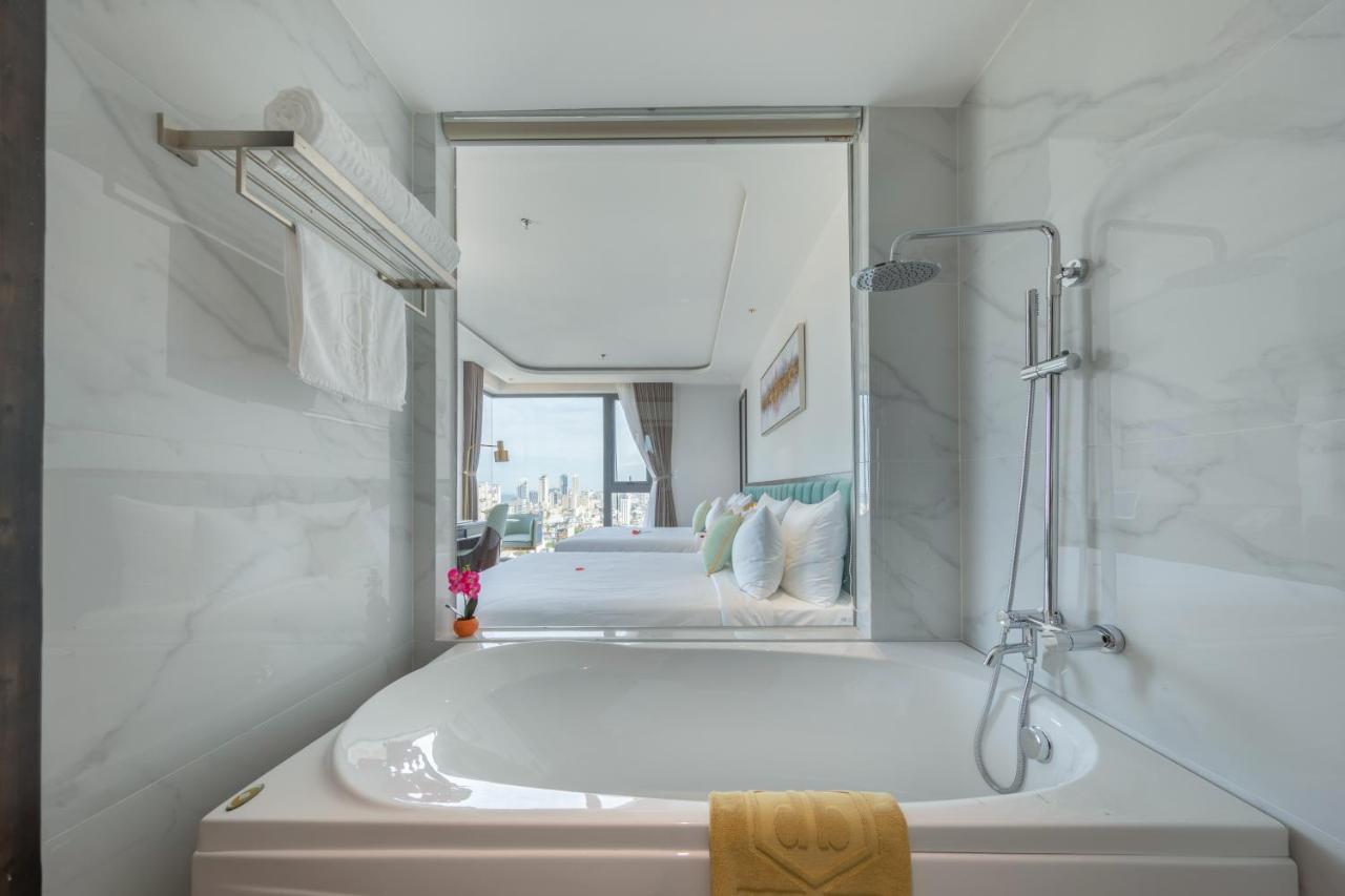 Cordial Grand Hotel Da Nang Beach - Infinity Rooftop Pool Dış mekan fotoğraf