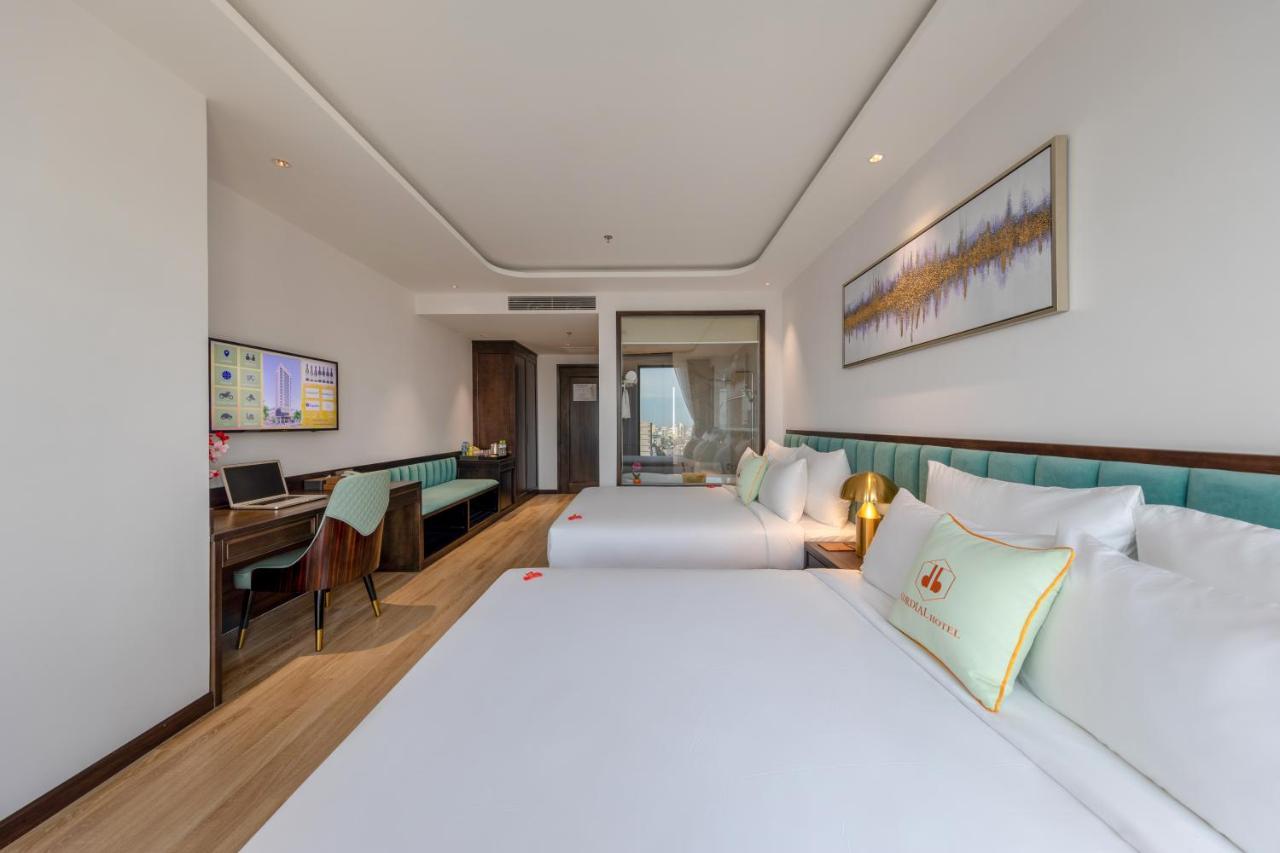 Cordial Grand Hotel Da Nang Beach - Infinity Rooftop Pool Dış mekan fotoğraf