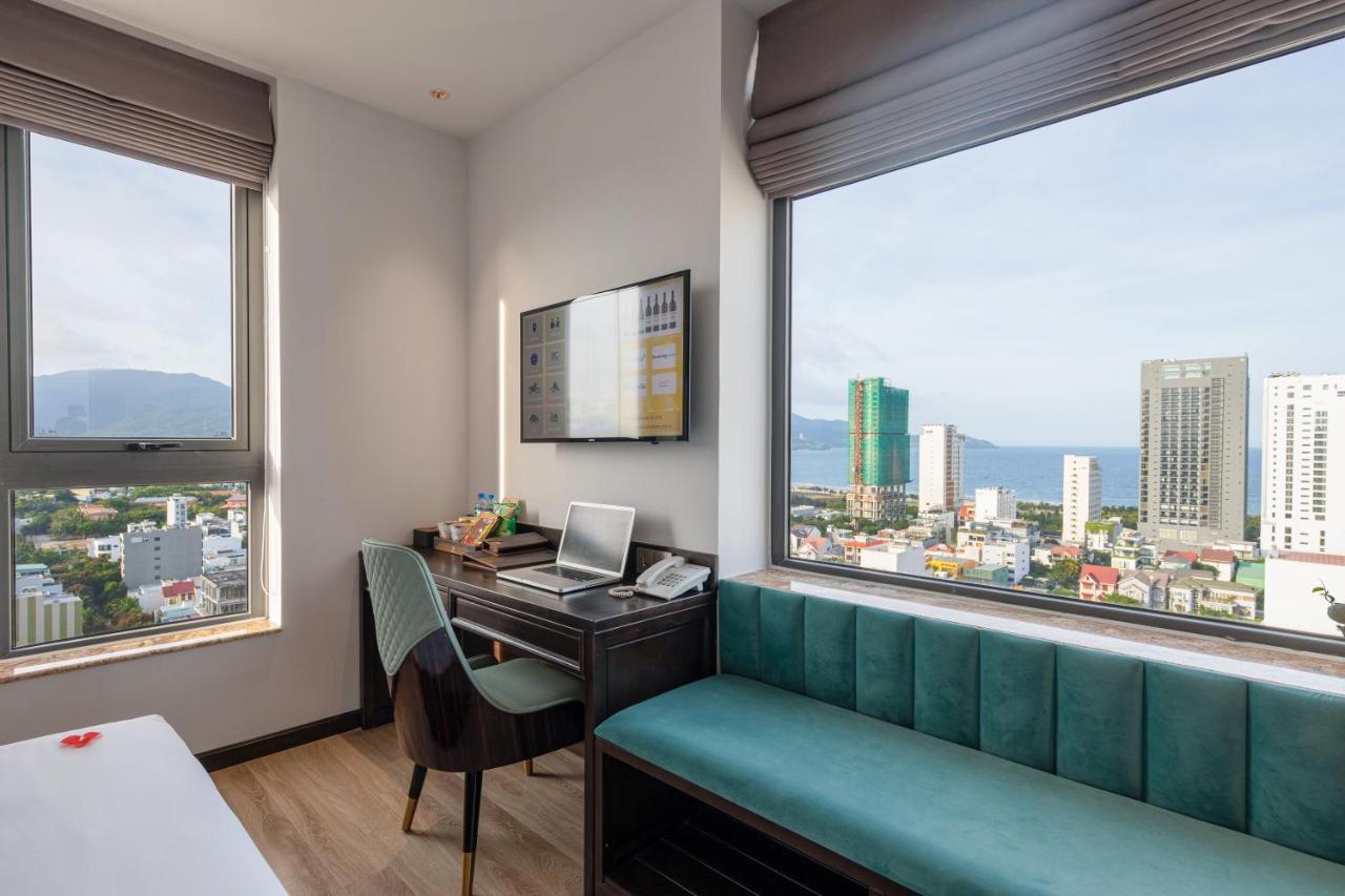 Cordial Grand Hotel Da Nang Beach - Infinity Rooftop Pool Dış mekan fotoğraf